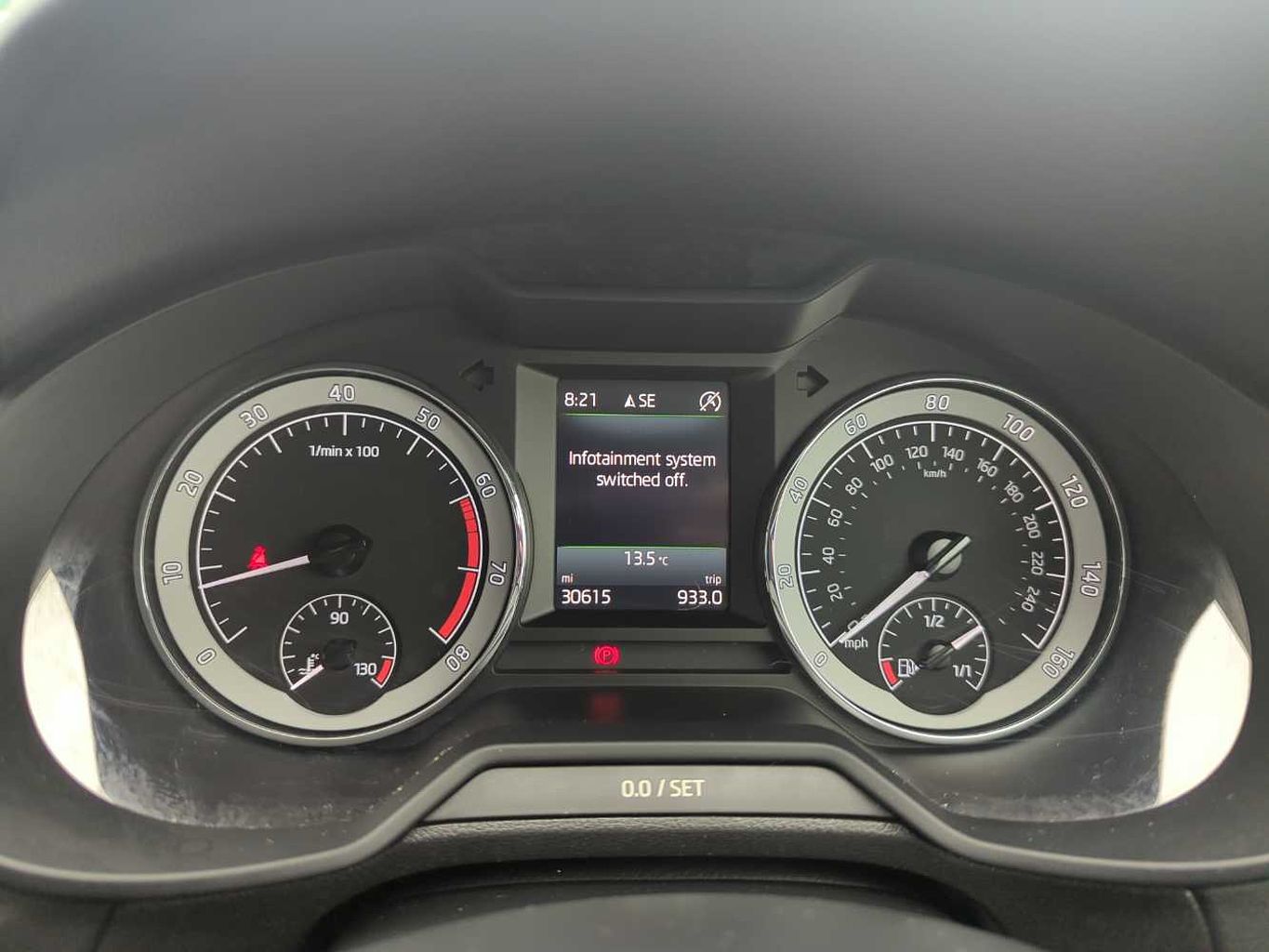 SKODA Octavia Hatchback (2017) 1.4 TSI SE L (150PS)