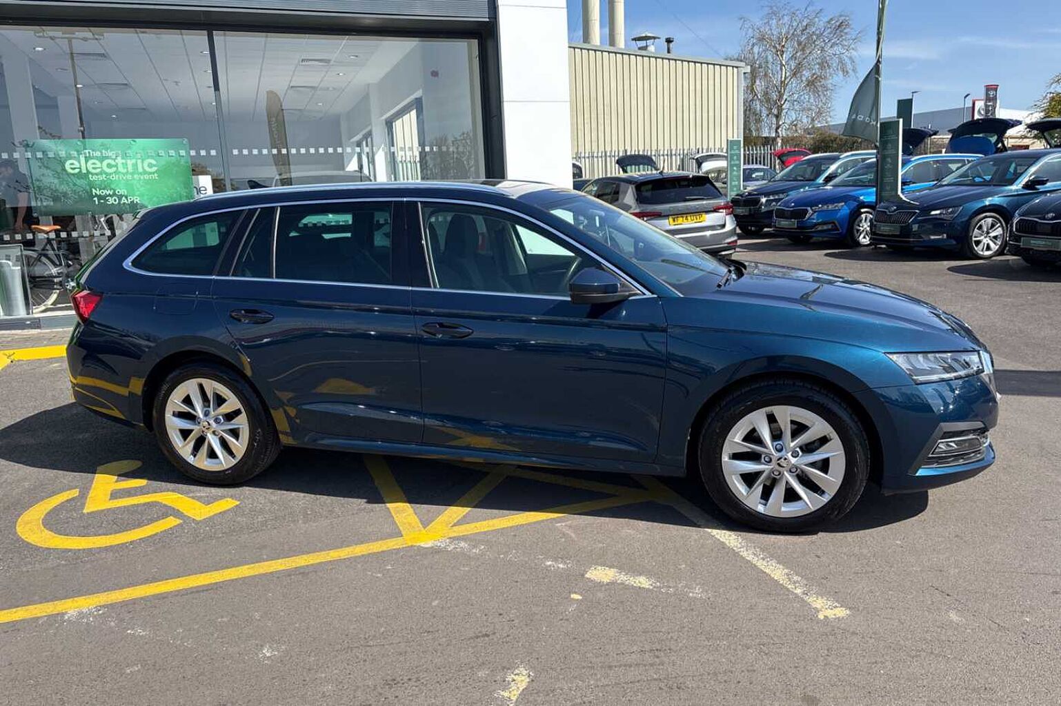 SKODA Octavia Estate (2017) 1.5 TSI (150ps) ACT SE L