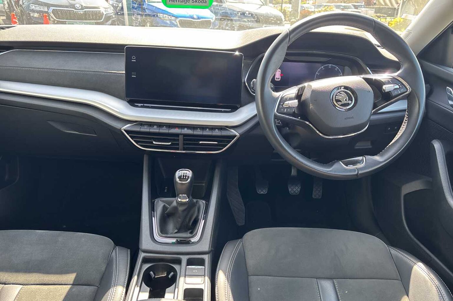 SKODA Octavia Estate (2017) 1.5 TSI (150ps) ACT SE L